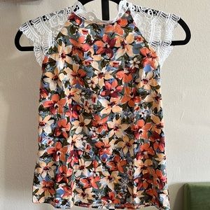 Flower print palace shoulder top